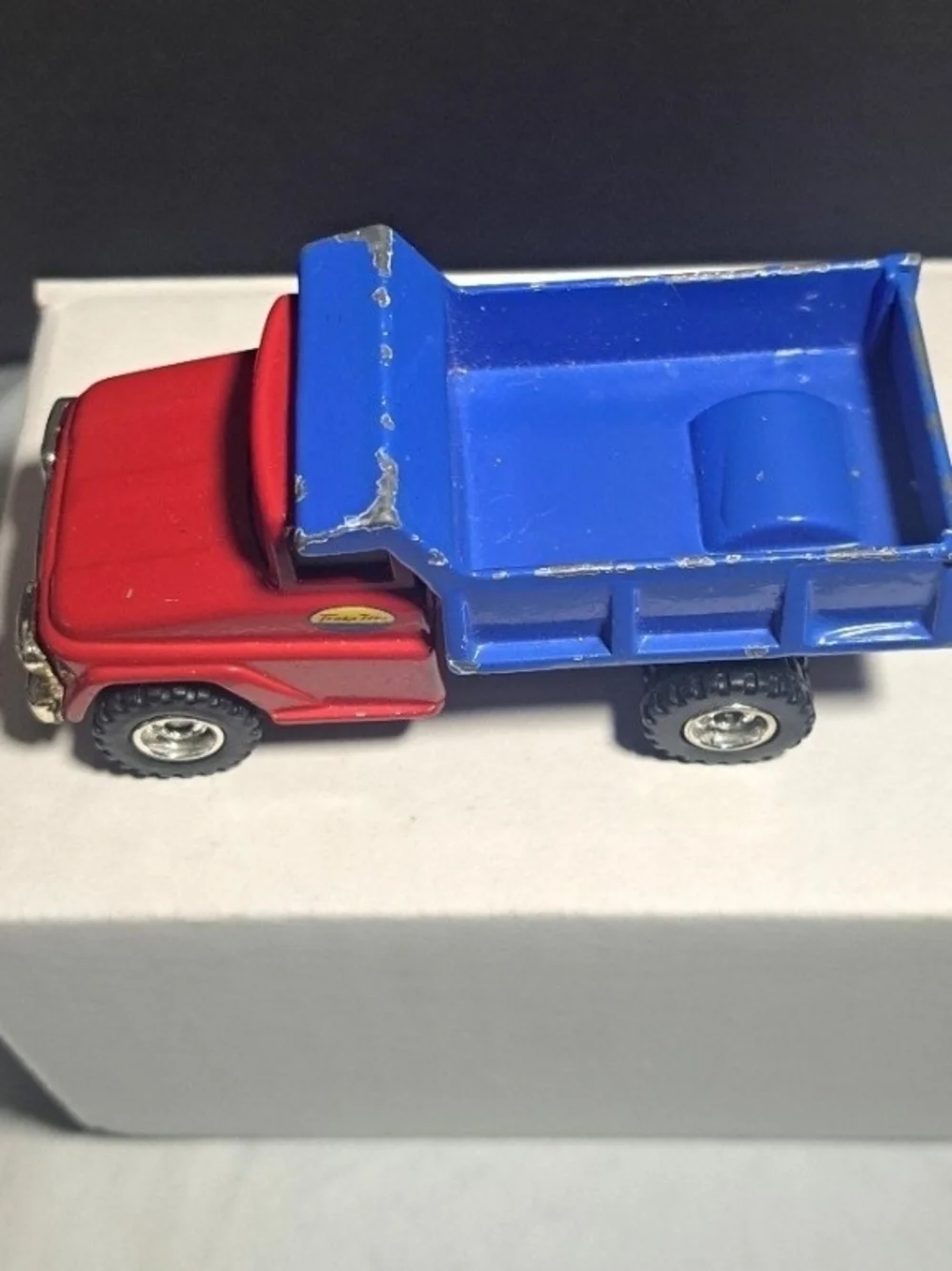 2012 Hasbro Tonka Construction Dump Truck Red/Blue Retro